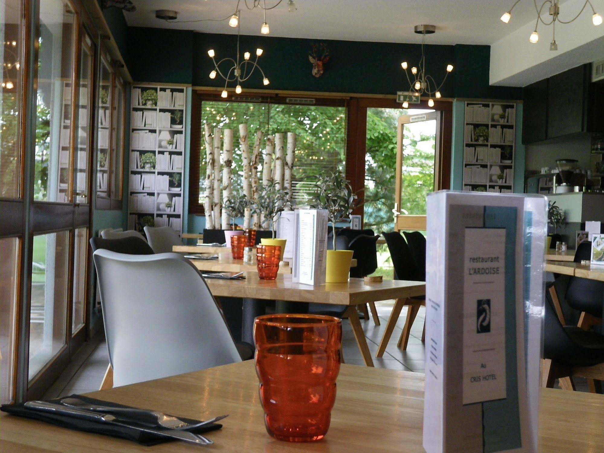 Logis Cris Hotel Et Restaurant, Lyon Sud-Est Corbas Ngoại thất bức ảnh